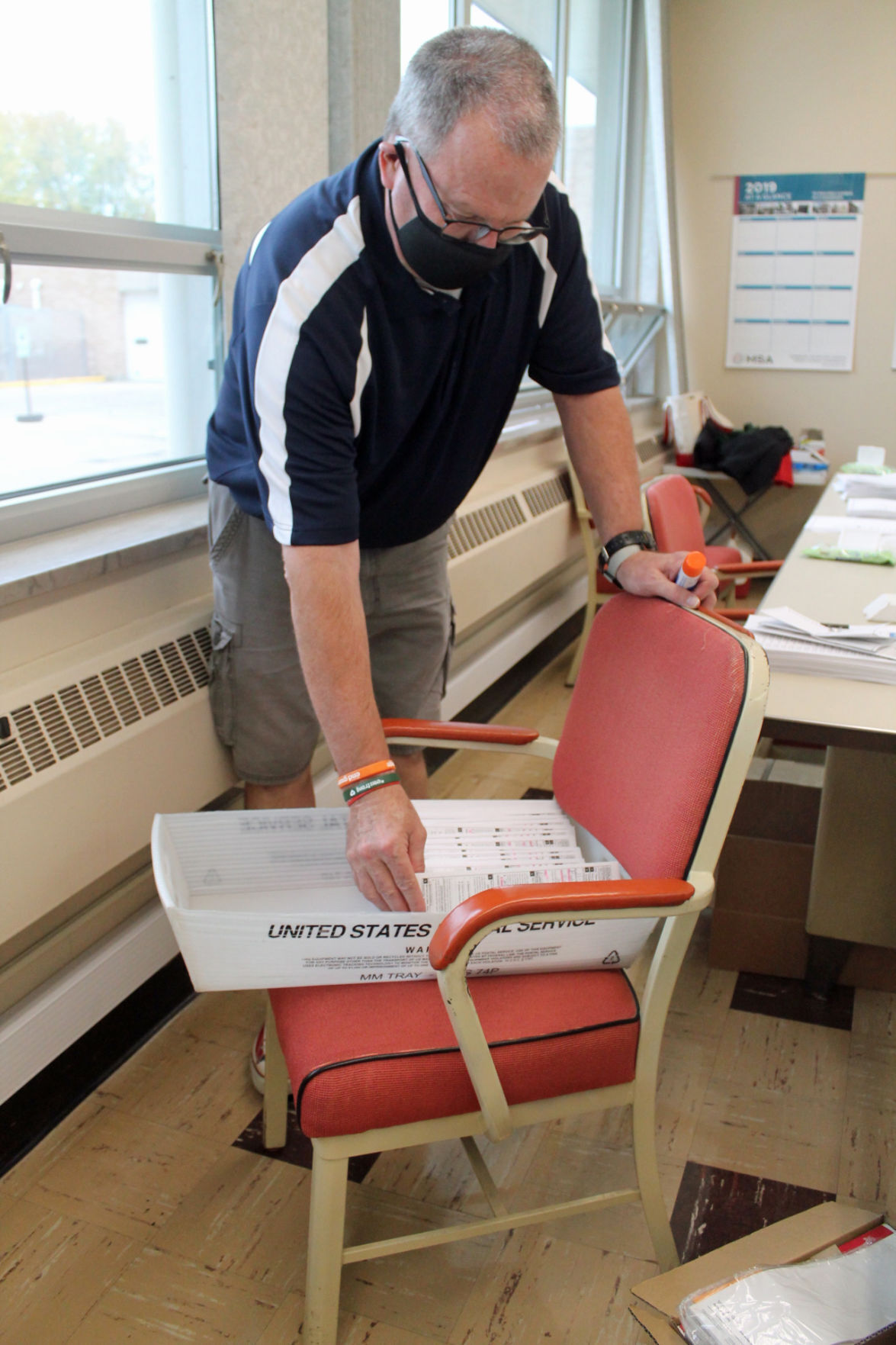 In-person absentee voting-7.jpg